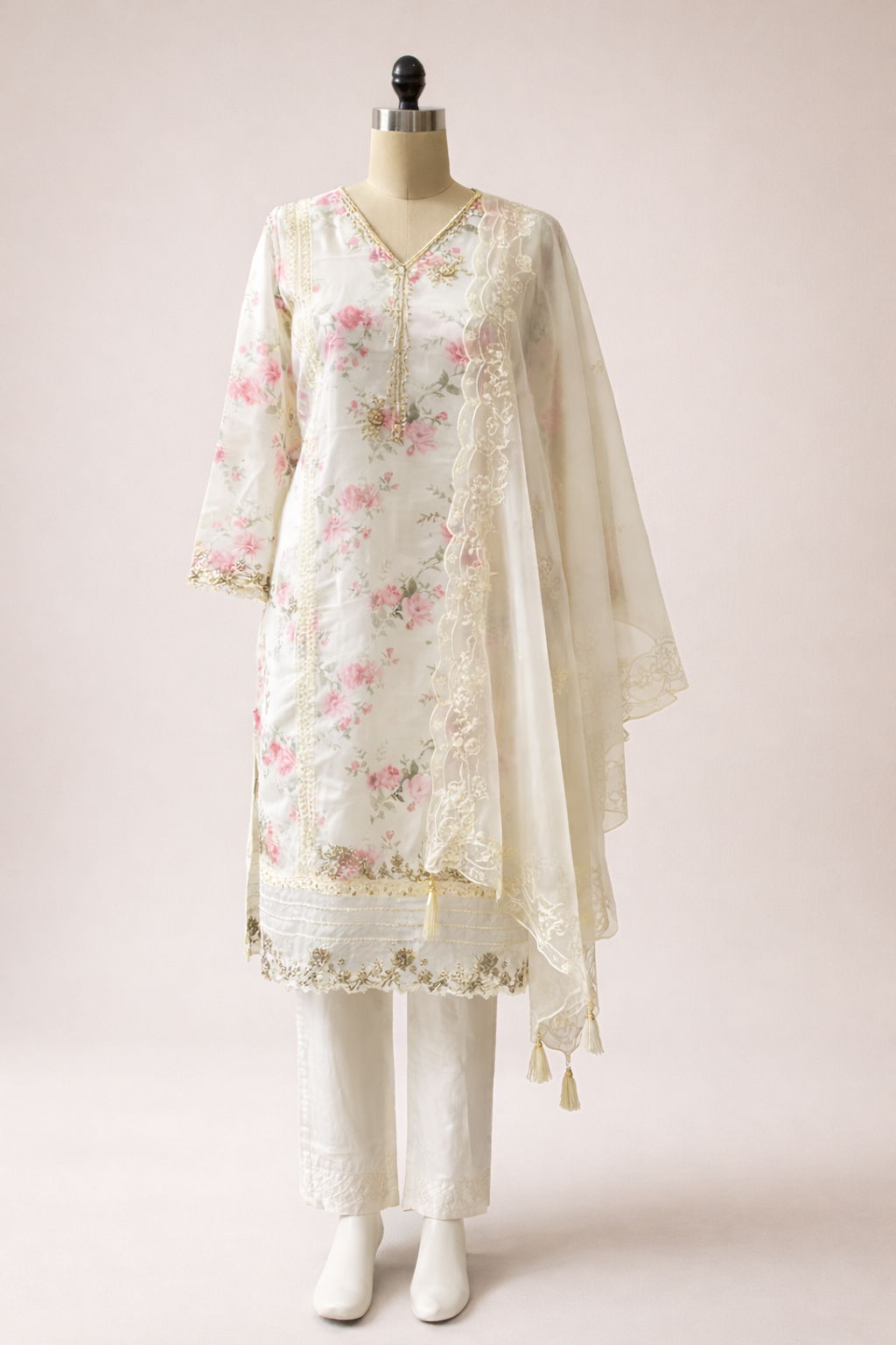 Ivory Floral Printed Suit Set with Delicate Lace Detailing & Sheer Dupatta MO15.4